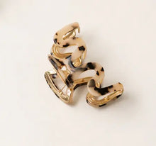 Load image into Gallery viewer, Hailey Hair Claw Acorn Home + Apparel