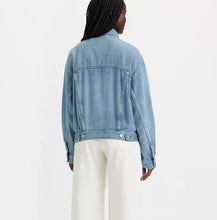 Load image into Gallery viewer, Levi's® '90s Trucker Jacket Acorn Home + Apparel
