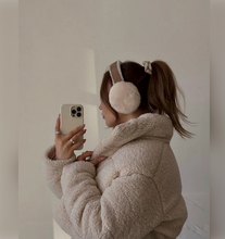Load image into Gallery viewer, Emu Australia Canada earmuffs sheepskin, chestnut.
