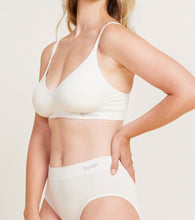 Load image into Gallery viewer, Wireless T-Shirt Bra