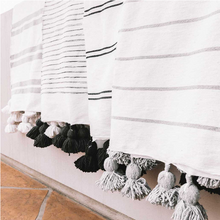 Load image into Gallery viewer, Pokoloko Moroccan Pom Blanket