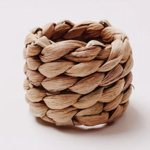 Load image into Gallery viewer, Seagrass Napkin Rings