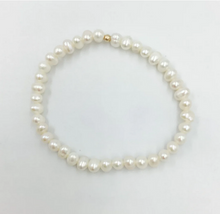 Load image into Gallery viewer, Fresh Water Pearl Bracelet

