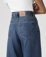 Load image into Gallery viewer, Levi's® Cinch Baggy Jeans Acorn Home + Apparel
