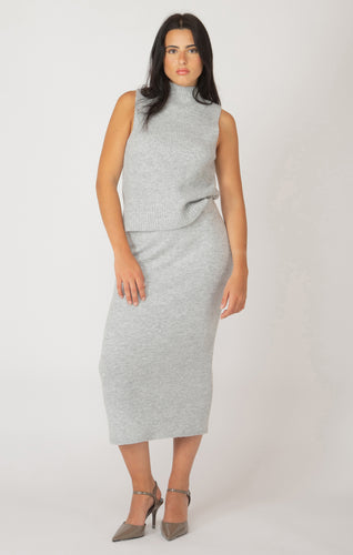 Dex grey sweater skirt, midi length, Canadian.