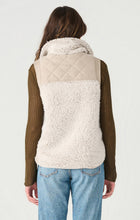 Load image into Gallery viewer, Bailey Sherpa Vest
