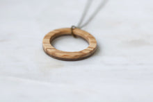 Load image into Gallery viewer, Hollow Circle Necklace
